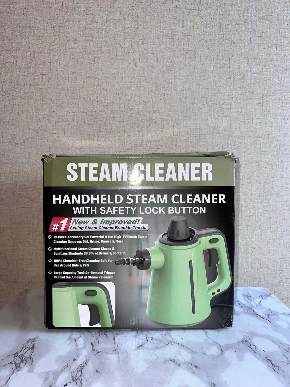 VeRosky Handheld Steam Cleaner WHL-618 Green 10-Piece Accessory Set